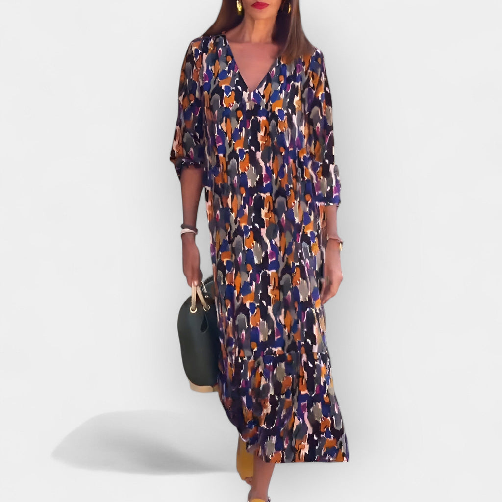 Rochie cu decolteu în V și design retro