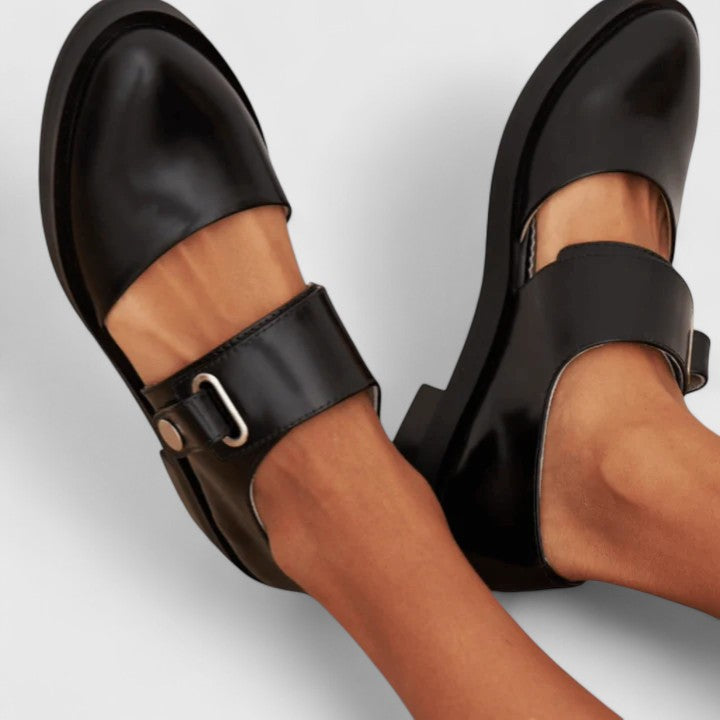 Ieva - Pantofi eleganți în stil retro cu un accent modern 