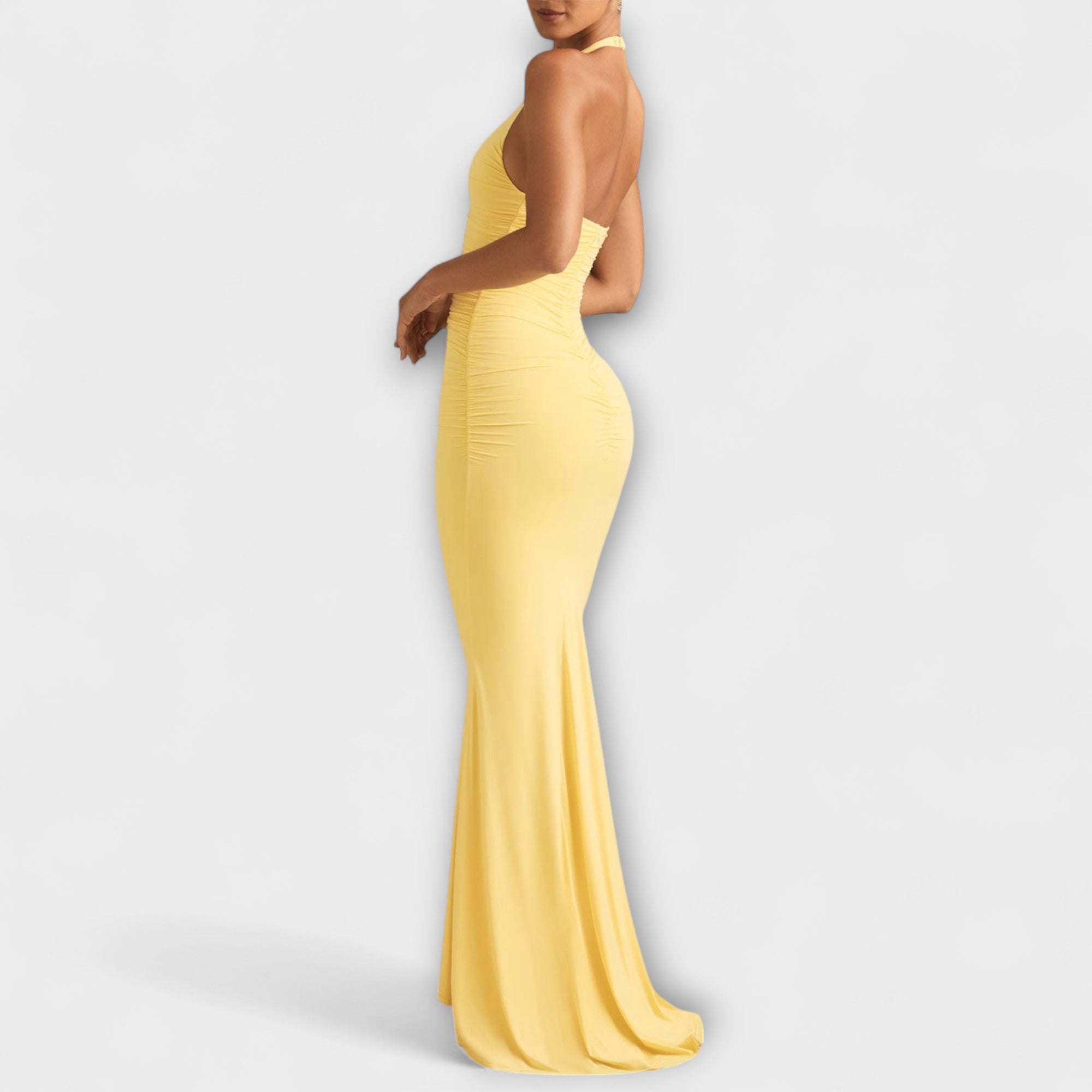 Rochie elegantă de gală, cu spate deschis și decolteu impresionant