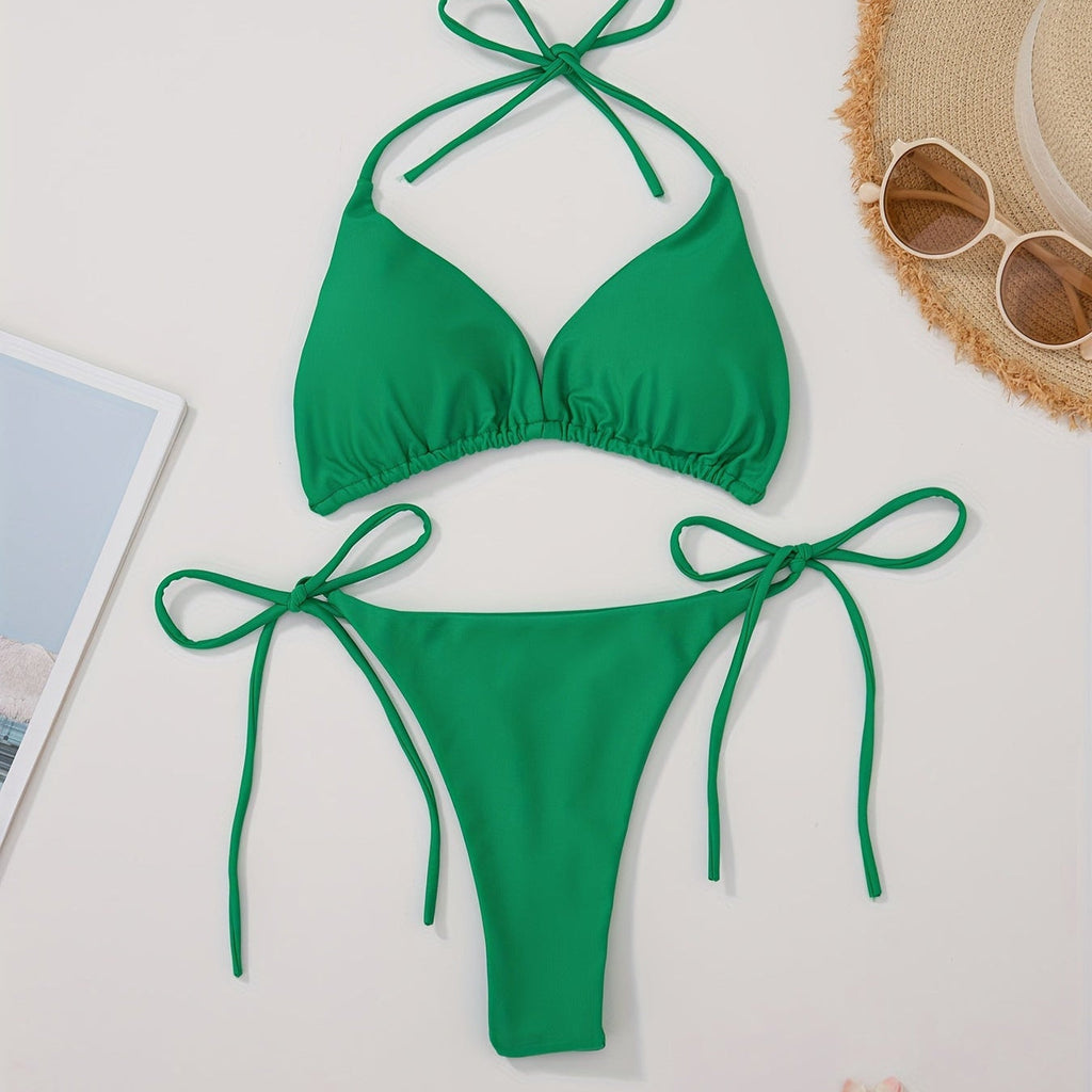 Bikini cu decolteu halter și slip în formă de V