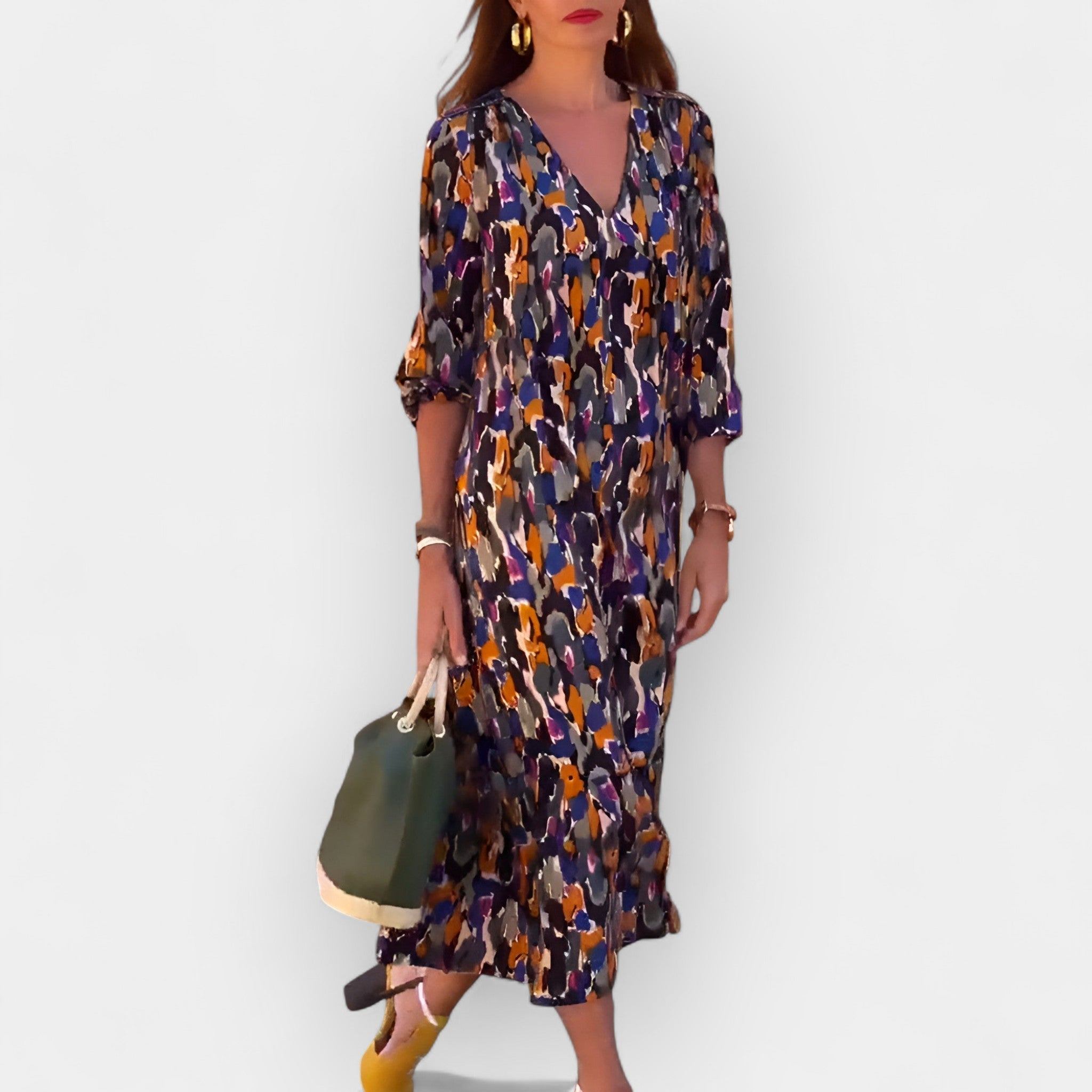 Rochie cu decolteu în V și design retro