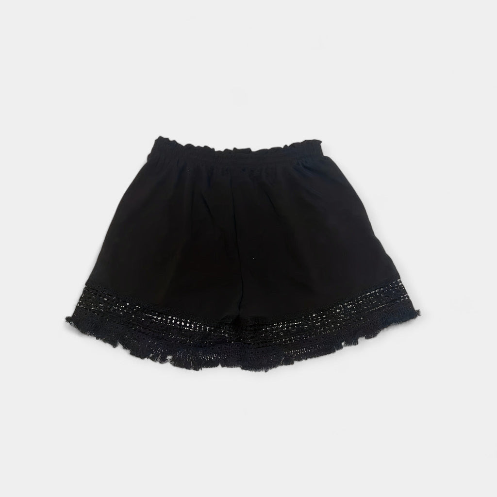 Pantaloni scurți din dantelă