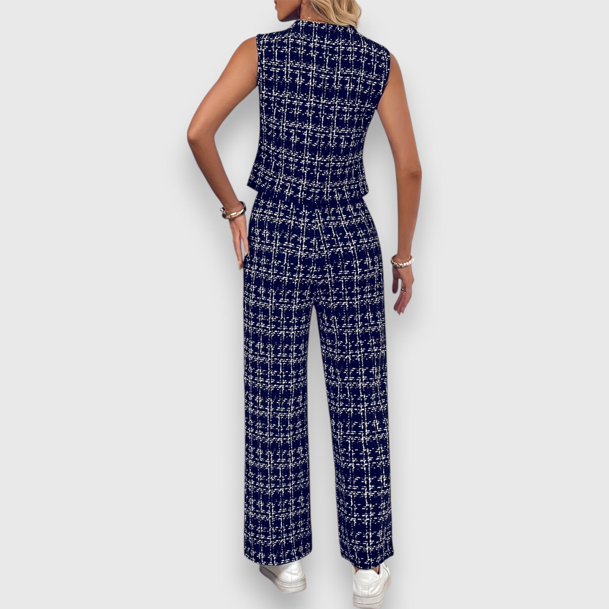 Set de două piese cu decolteu în V și pantaloni asortați