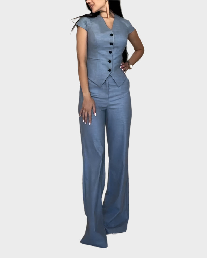 Set top și pantaloni în formă de V
