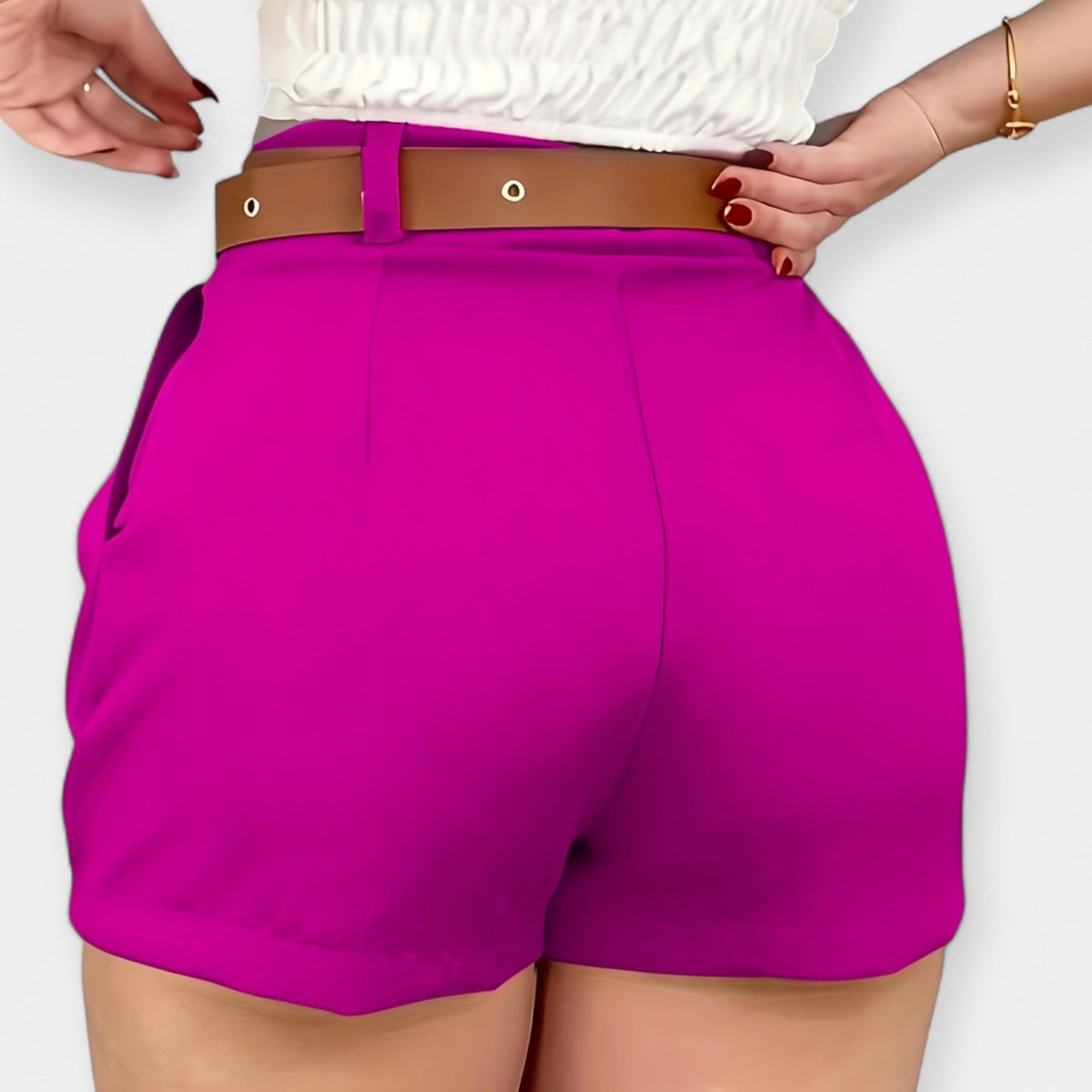 Pantaloni scurți plisați cu talie înaltă