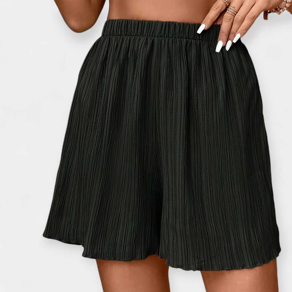 Pantaloni scurți eleganți cu rupturi