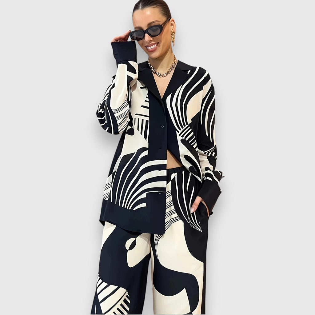 Double Set with Elegant Geometric Design