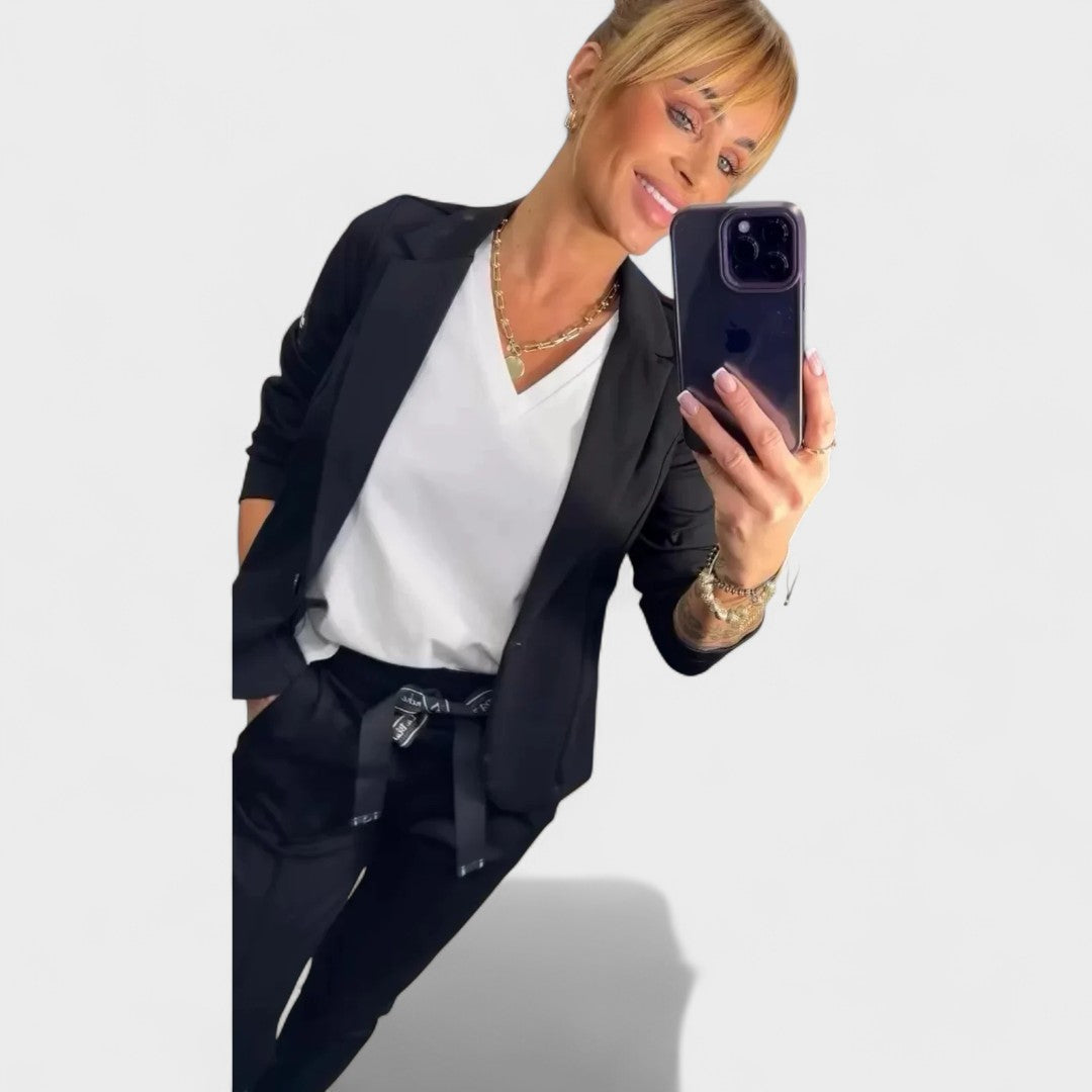 Karolina - Set croit la comandă cu sacou moale și pantaloni sport largi