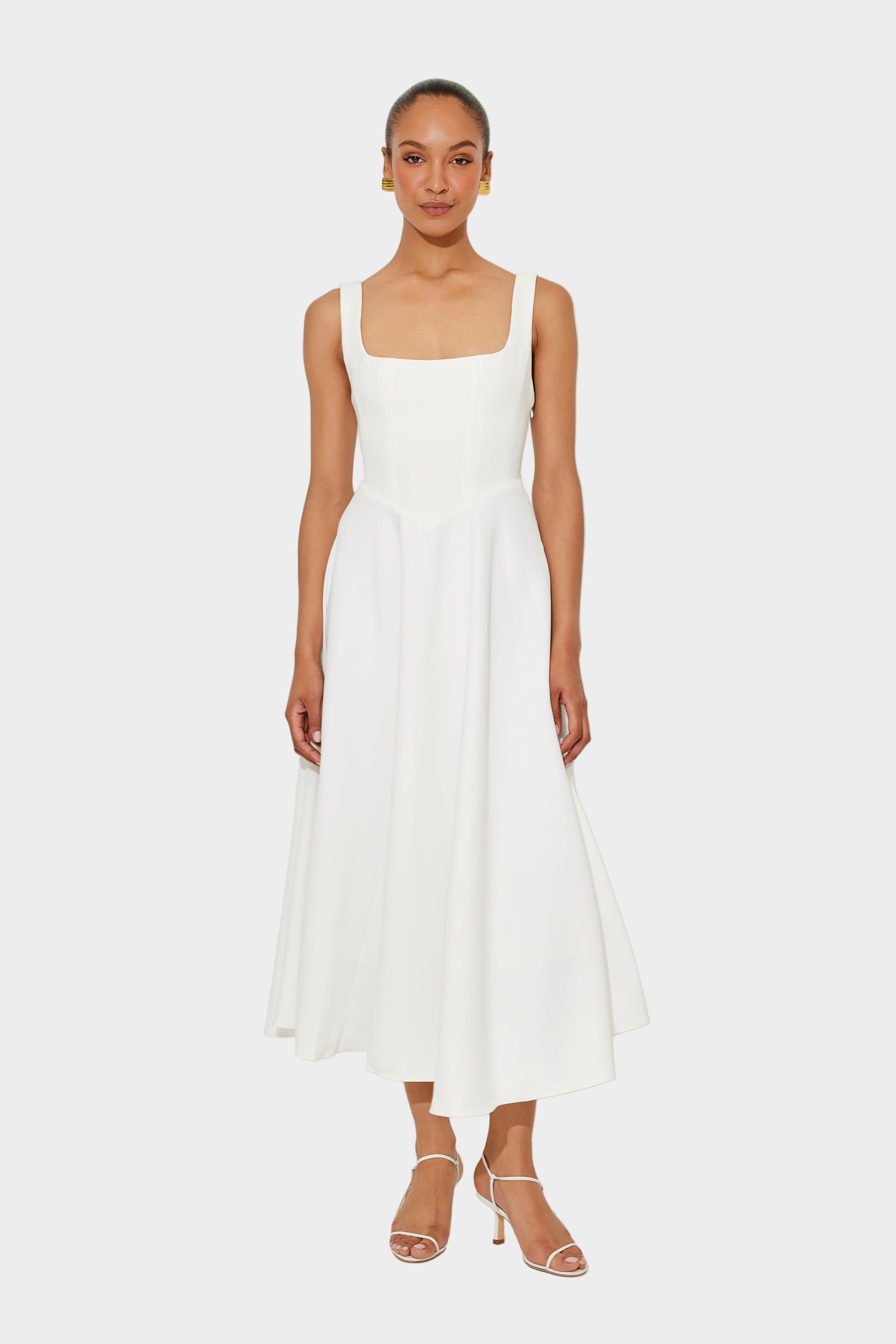 Rochie midi Air, durabilă și atemporală, cu linie distinctivă și mișcare naturală