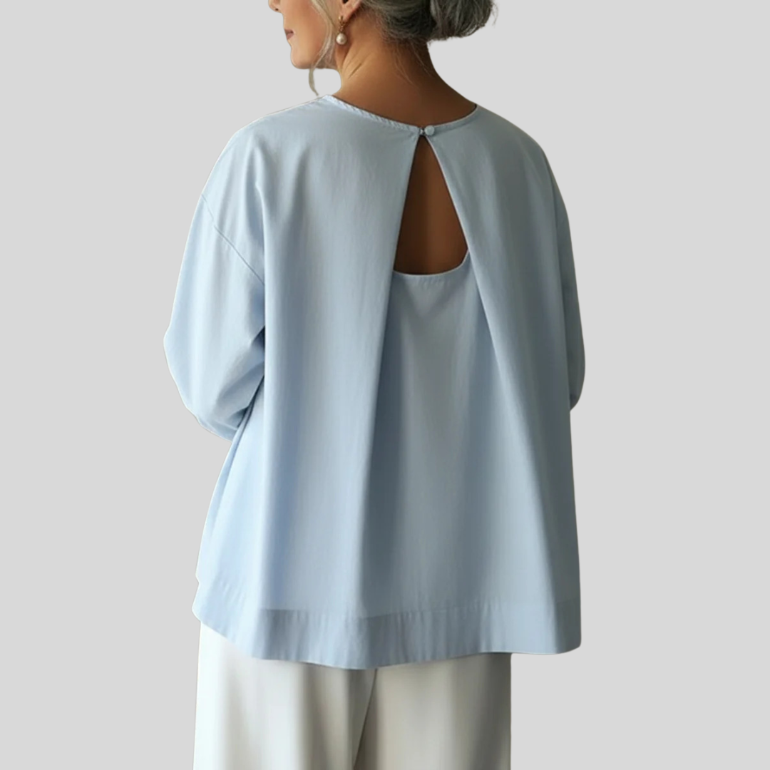 Nora - Relaxed Fit 3/4 Sleeve Top with Open Back Detail