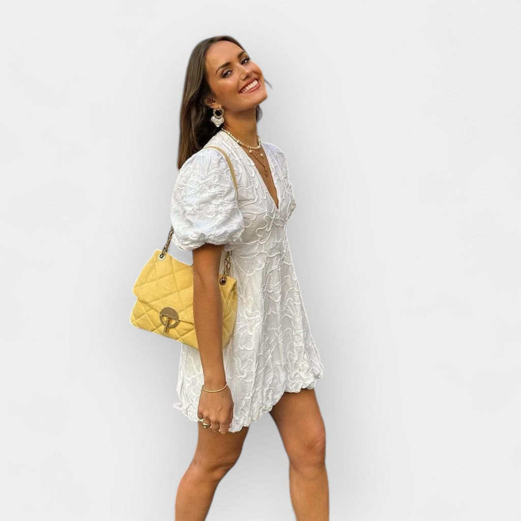 Rochie albă deschisă
