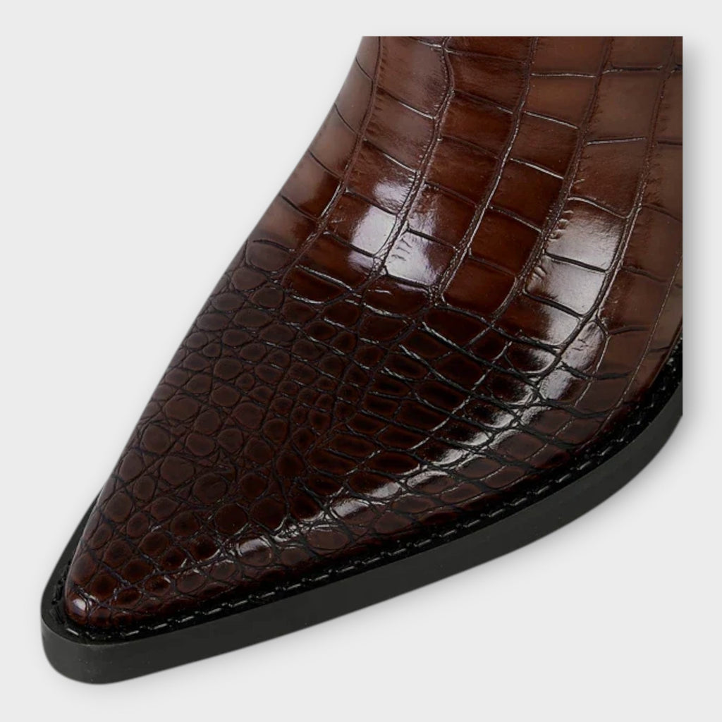 Camila | Boots with Crocodile Design and Elegant Daily Heel