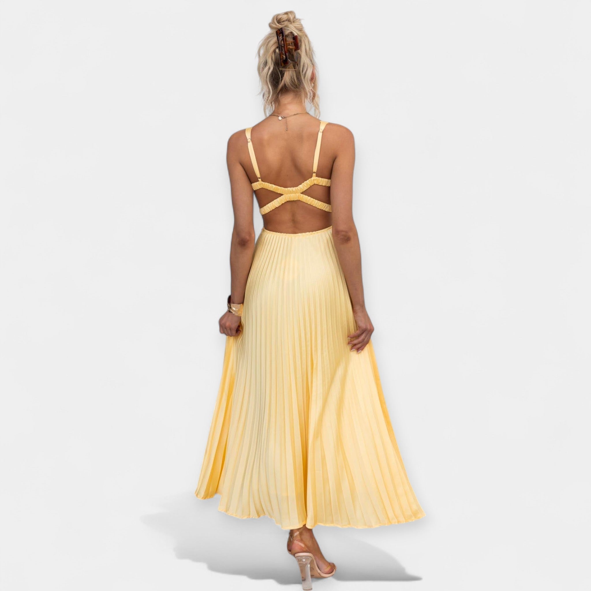 Rochie maxi galbenă cu spate deschis