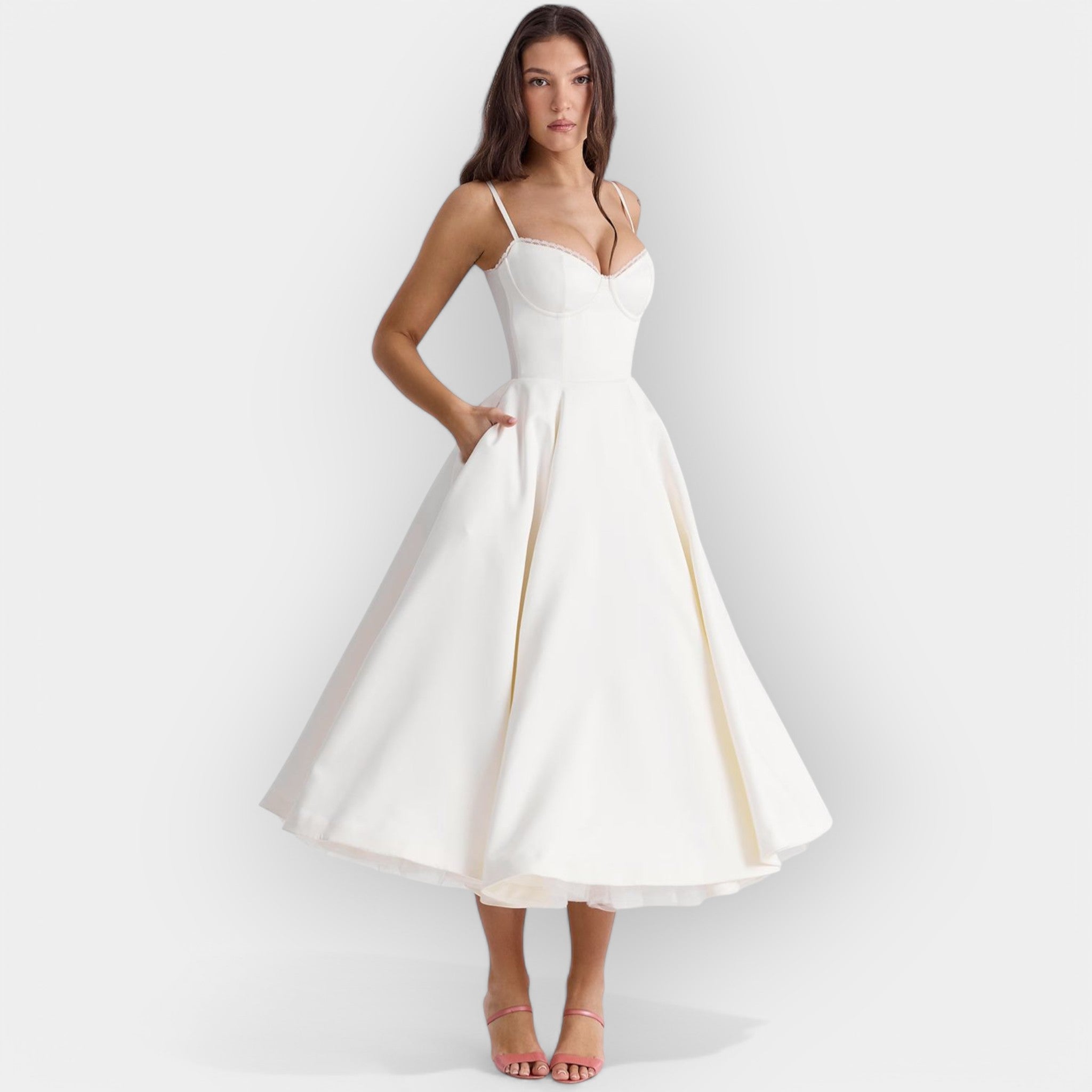 Rochie midi albă minimalistă