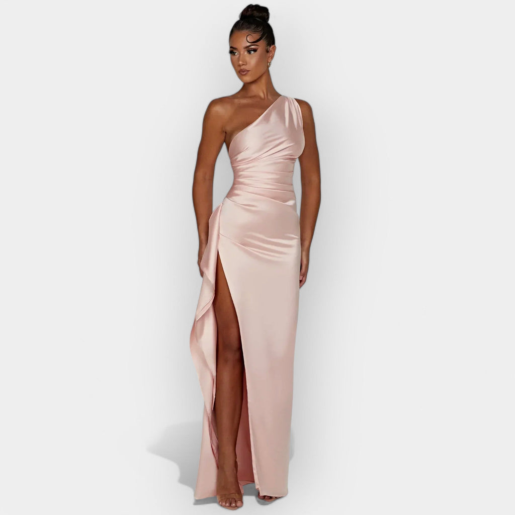 Rochie de satin pentru seri aristocratice