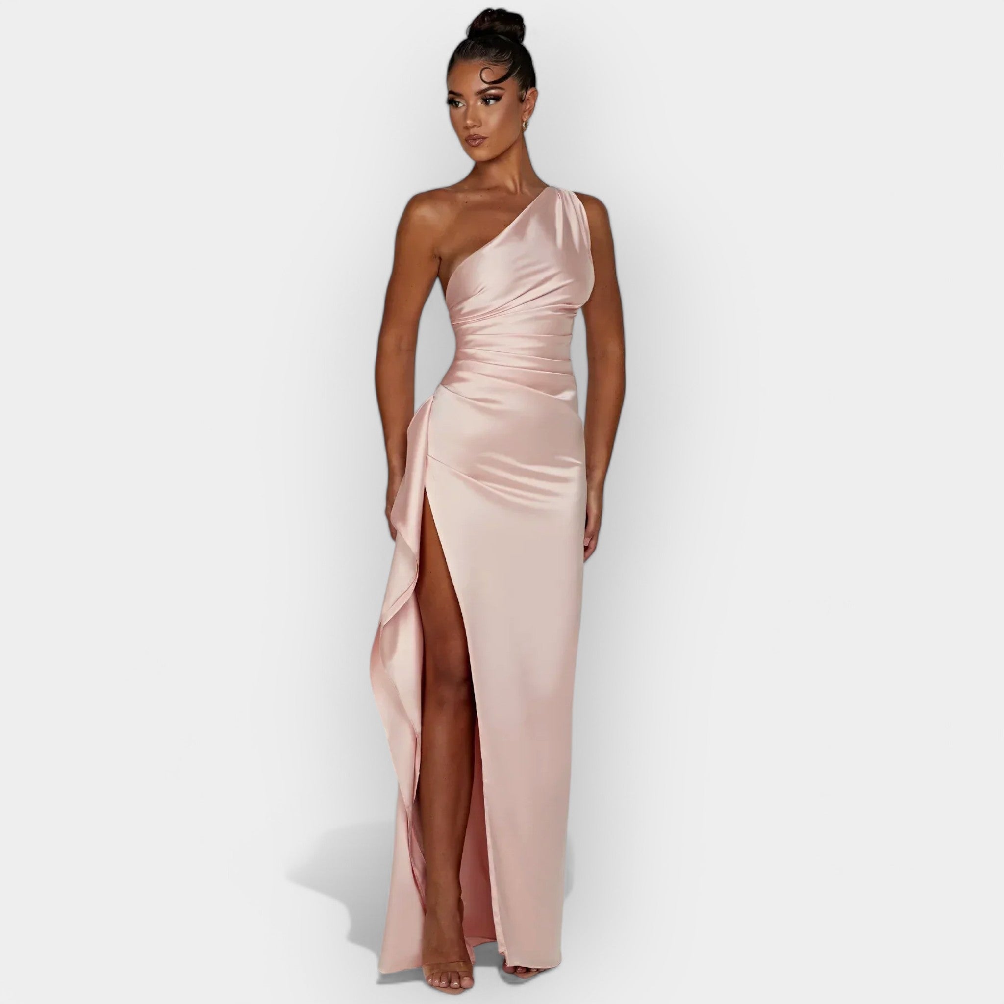 Rochie de satin pentru seri aristocratice