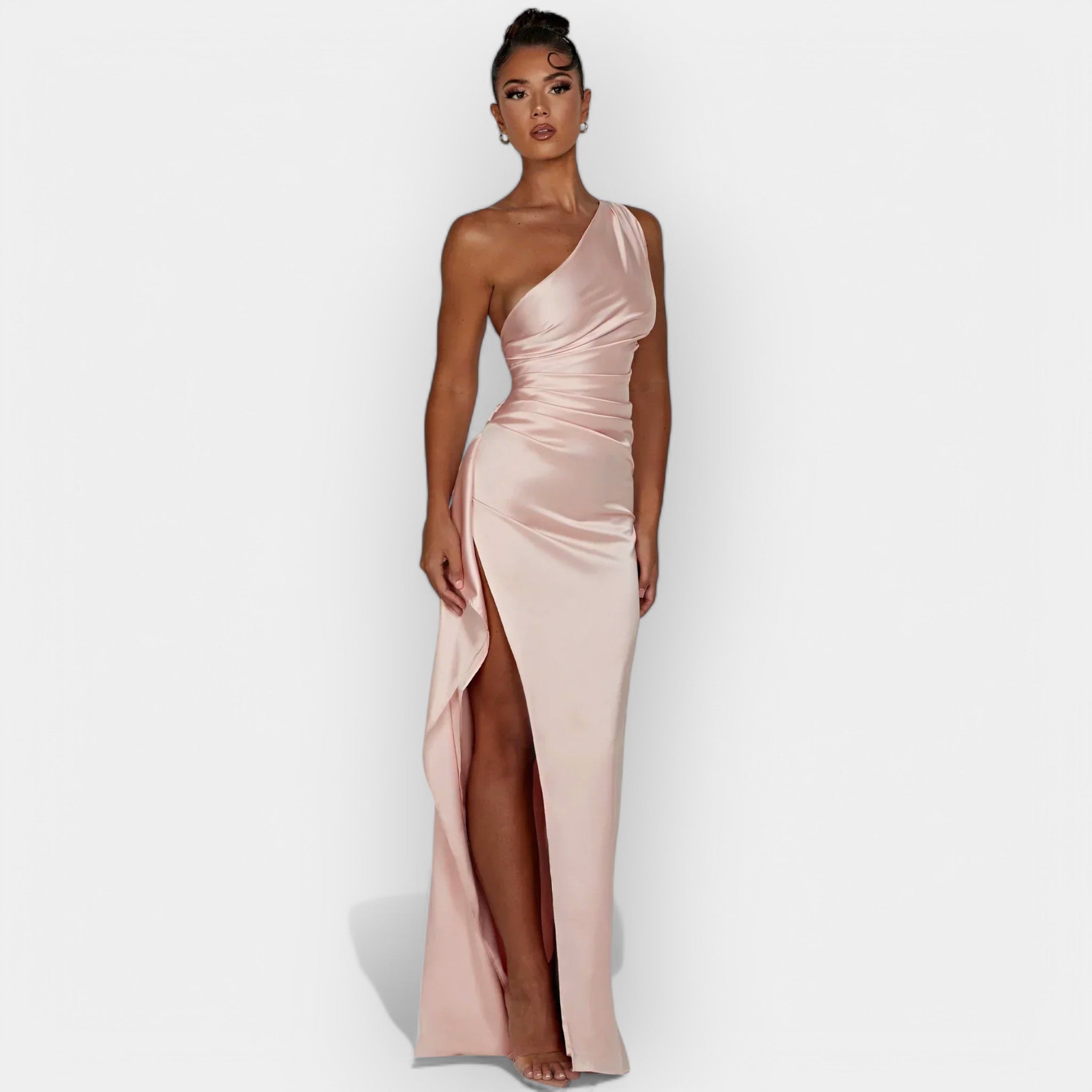 Rochie de satin pentru seri aristocratice