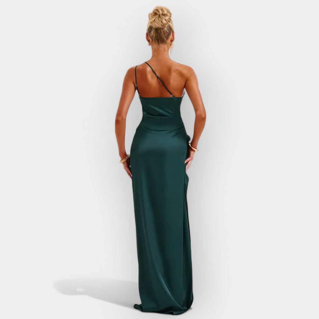 Rochie de satin pentru seri aristocratice