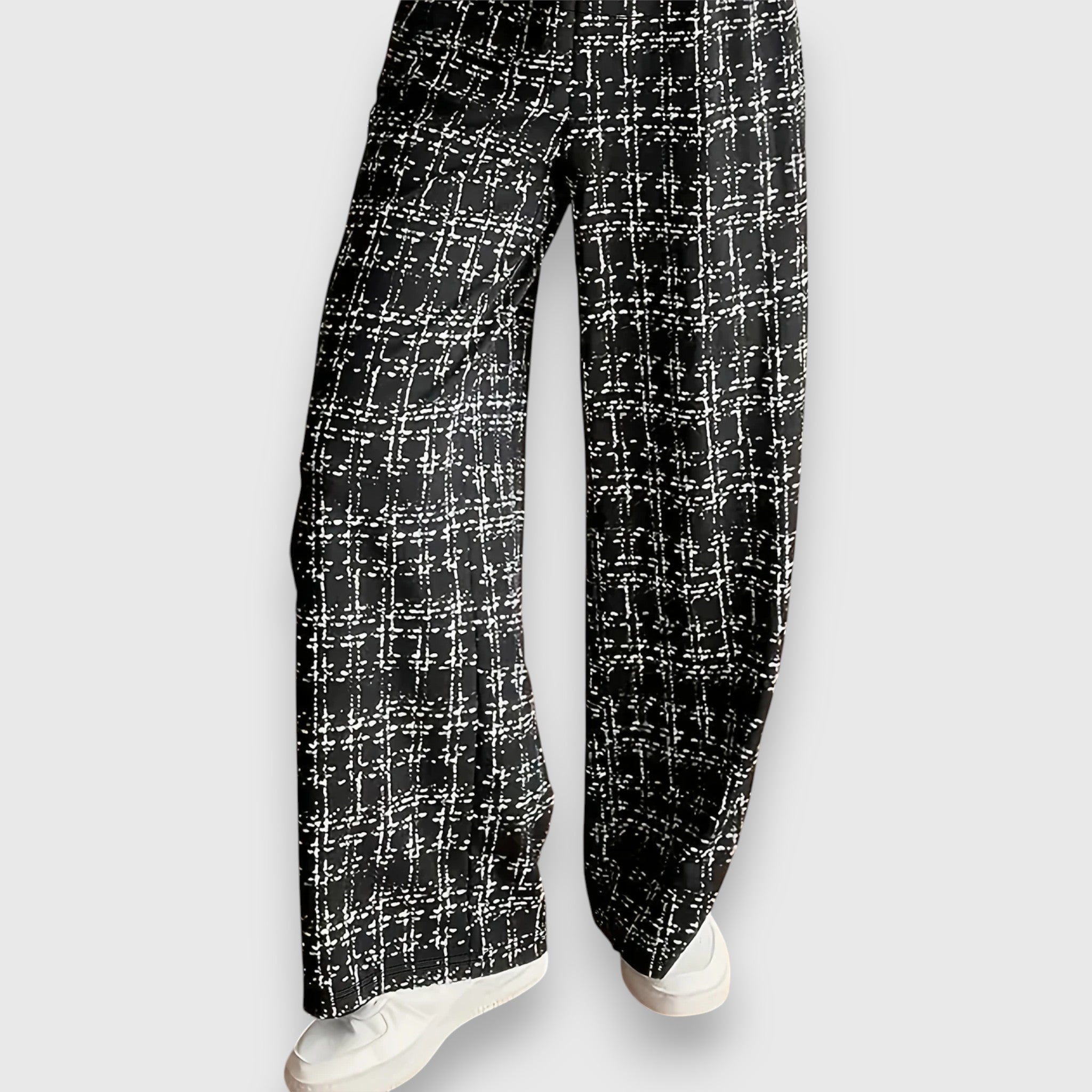 Set de două piese cu decolteu în V și pantaloni asortați