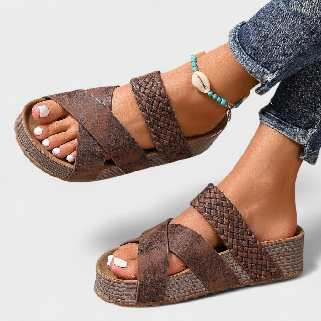 Buta - Orthopedic Leather Sandals