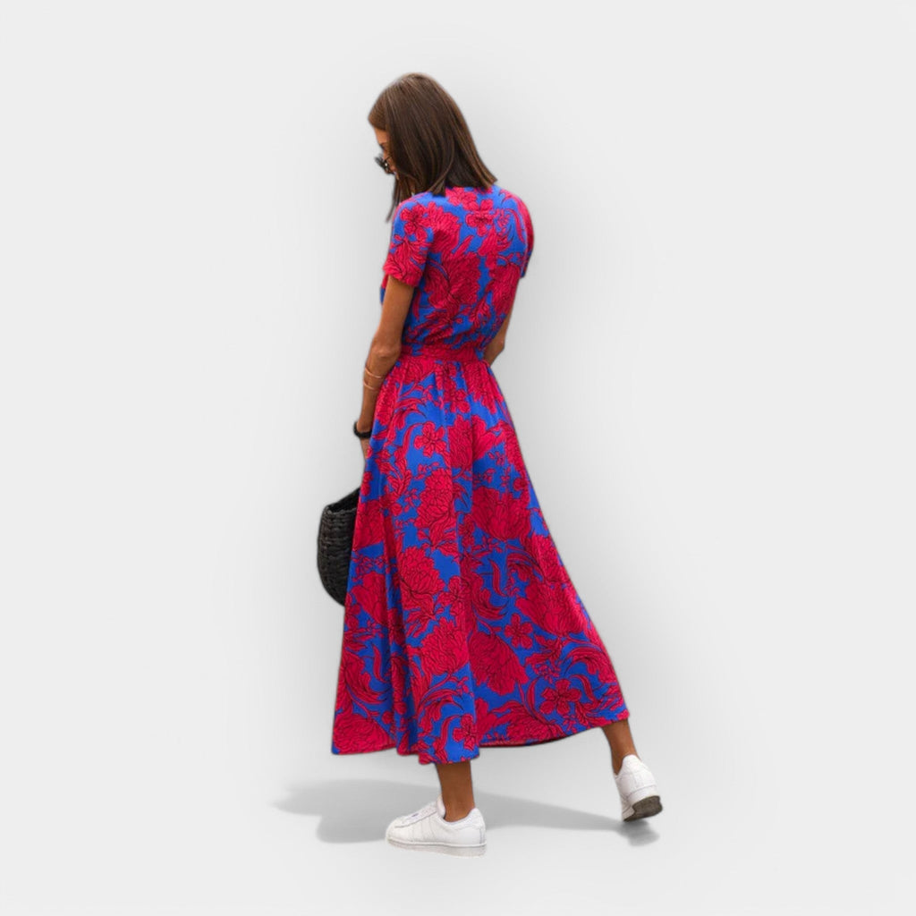 Rochie confortabilă cu o croială excelentă
