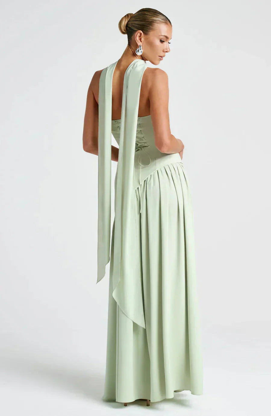 Rochie maxi cu o clasă care uimește