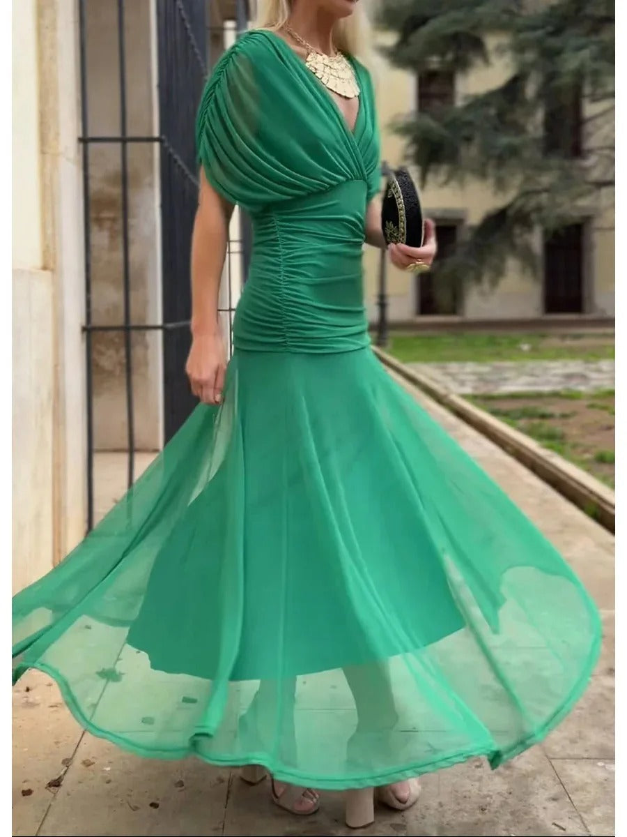 Lilly – Flowing Midi Dress