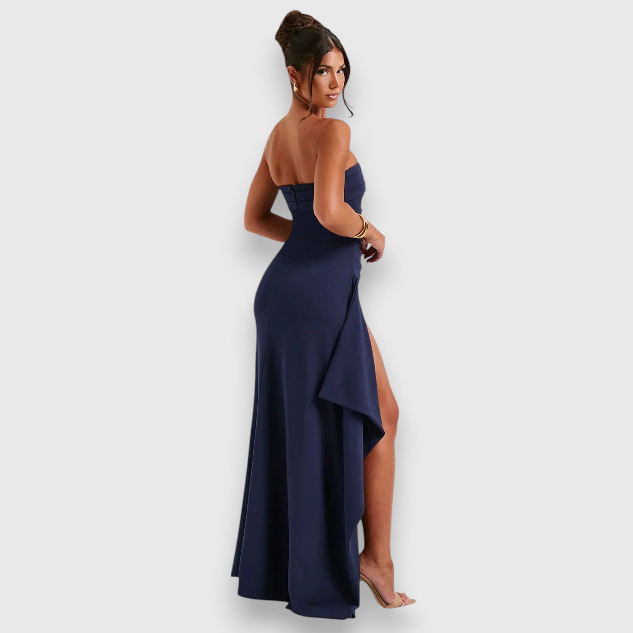 Rochie de damă cu crăpătură 